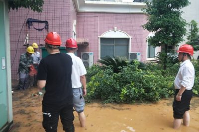 衡东供电公司组织雨后配电设备抢修