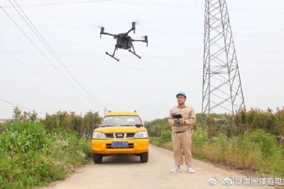 溧阳供电公司利用无人机对输电线路巡查