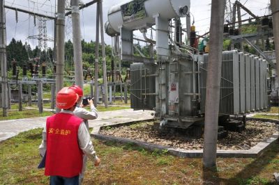 邵阳变电检修公司对市区、新宁、邵东的重要变电站进行现场保电工作