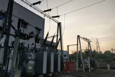 抢修110千伏安富变电站开关故障导致多条线路失电