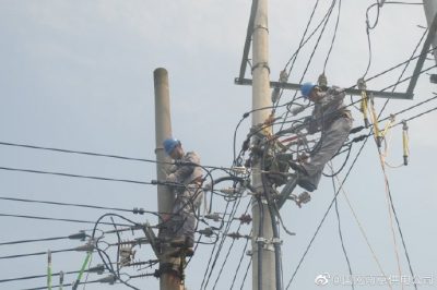 浦口区永宁街道张圩社区一二组台区配网升级改造工程成功送电