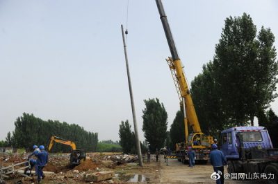 宁阳县供电公司对10千伏园区线路及支线进行迁移改造