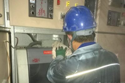 垦利区供电公司对10千伏兴丰乙线开展设备消缺工作