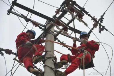青县供电公司对10千伏陈新5682线路故障及时抢修