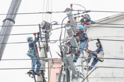 黄麓镇10千伏区直105线等高压线路进行电缆入地改造