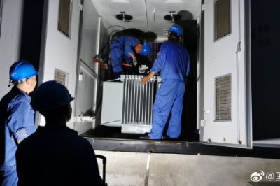 渭南供电公司第一时间组织抢修民生园变压器烧坏
