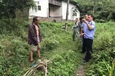 居民用铁丝围了个电圈 警察叔叔知道了火速上门