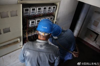 桓台县供电公司5个小时更换800余户居民电表