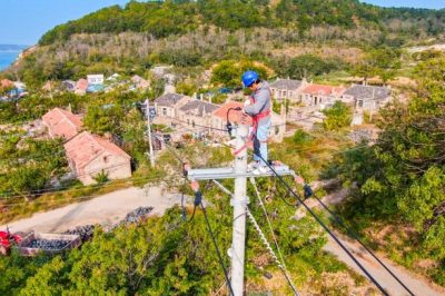 北长山岛10千伏北城线进行检修消缺工作