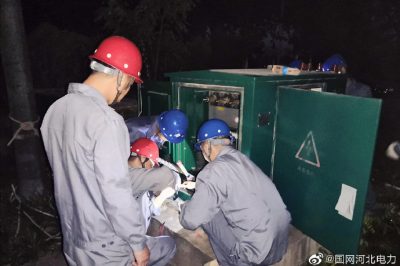 邯郸市新区供电公司抢修来马036线路电缆接线柜