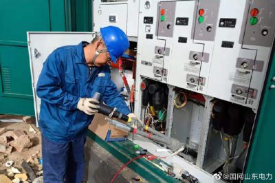 王凤楼镇新建养殖基地安装低压环网柜