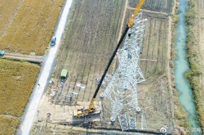 220千伏昭关至巢湖线路进行改造施工
