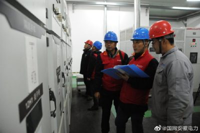 和县供电公司共产党员服务队走访食品饮料制造企业