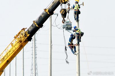 临电箱变安装开关 保障项目建设用电