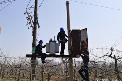 福山区回里镇茂芝场水站台区变压器故障抢修