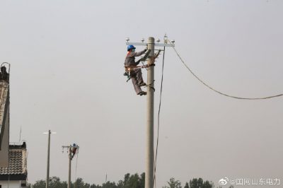 架设施工0.4千伏低压线路