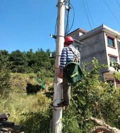 在青山农改#2变台区进行安全用电稽查