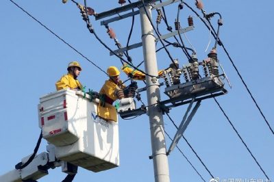 10千伏邓王线19号杆1号开关PT引线断线故障进行带电消缺