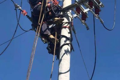 对10千伏创业线0453路夏家庄村进行“煤改电”改造工程