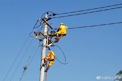 完成10千伏付业线华龙支线1号杆用户配变接火工作