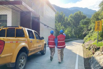 对十里庙沿山地区进行防讯特巡保电工作