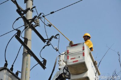 带电增容 满足客户用电需求