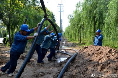 加快推进110千伏安德变电站10千伏配出工程电缆敷设进度