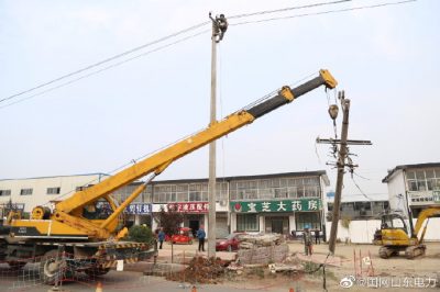 为李家黑墩村进行配网改造