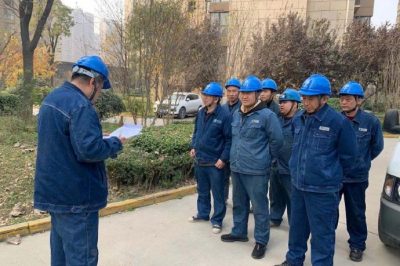 施工现场多  克服急躁情绪  确保现场安全