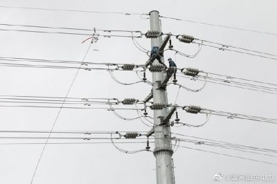 对35千伏凤戚线线路进行检修