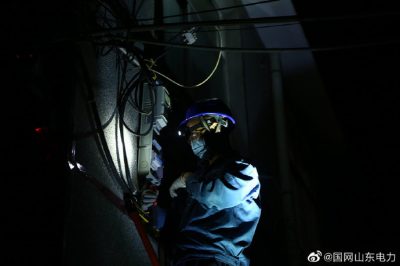 夜间迅速“出诊” 保障供电安全