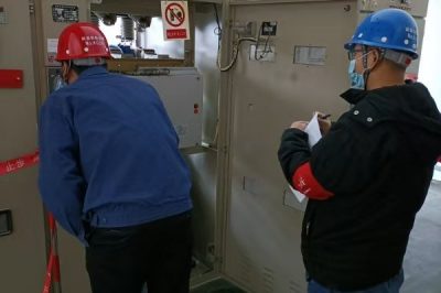 对村内线路进行改造，完善配网供电结构