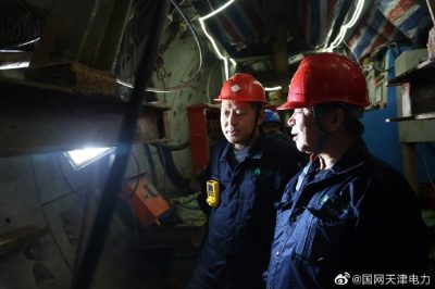 变电站综合改造电源线工程井下穿越南曹铁路进行盾构施工过程检查