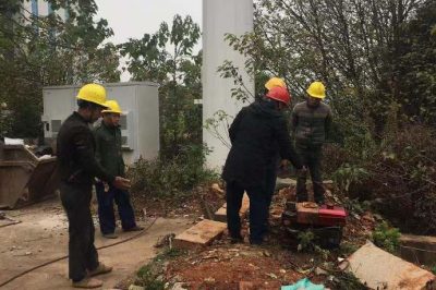 对10千伏堰洣线农网改造工程现场安全进行稽查