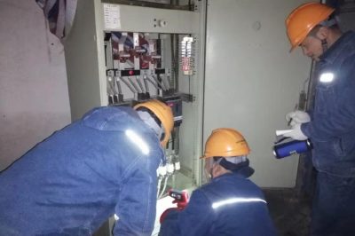 为陈仓区新街镇1号、新街七组大负荷台区开展夜巡
