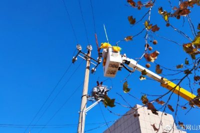 在10千伏桥西线永丰支线185-02号杆处带负荷更换分界开关