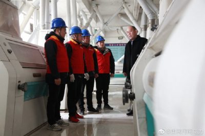 到台前宏达面业有限公司开展电力志愿服务活动